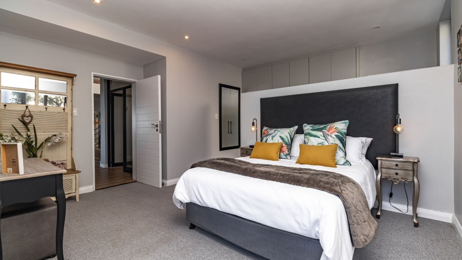 4 Bedroom Property for Sale in Oubaai Western Cape